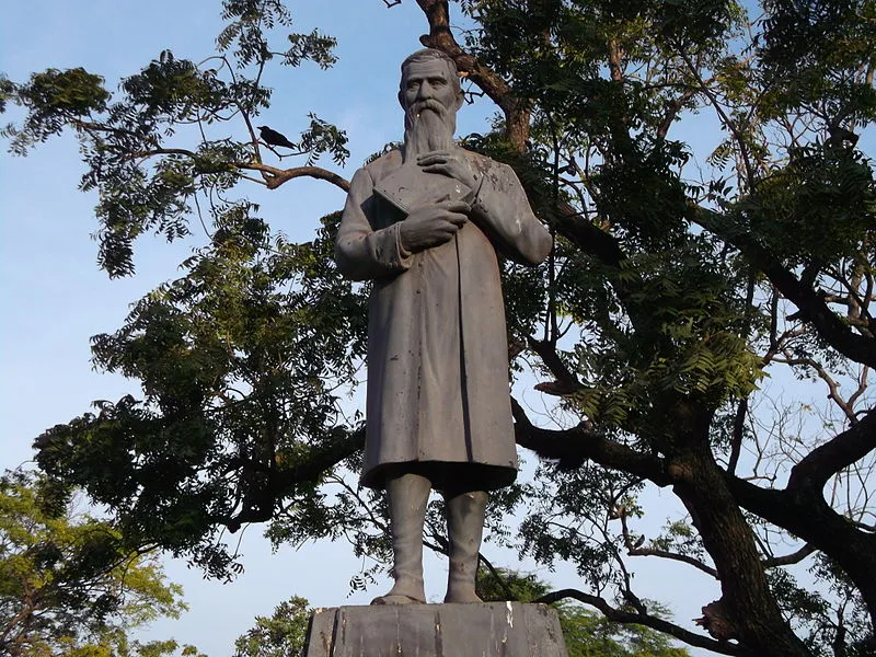 caldwell statue